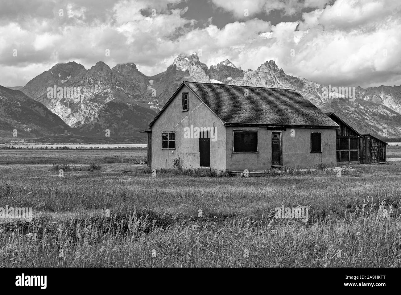 Pioneer building hires stock photography and images Alamy