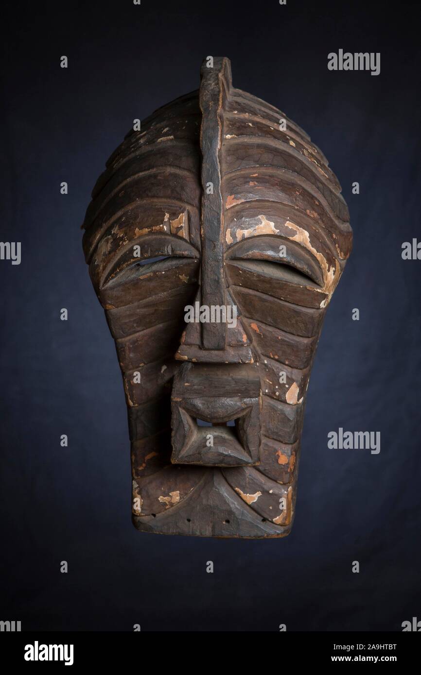 Download African Mask Congo High Resolution Stock Photography And Images Alamy PSD Mockup Templates