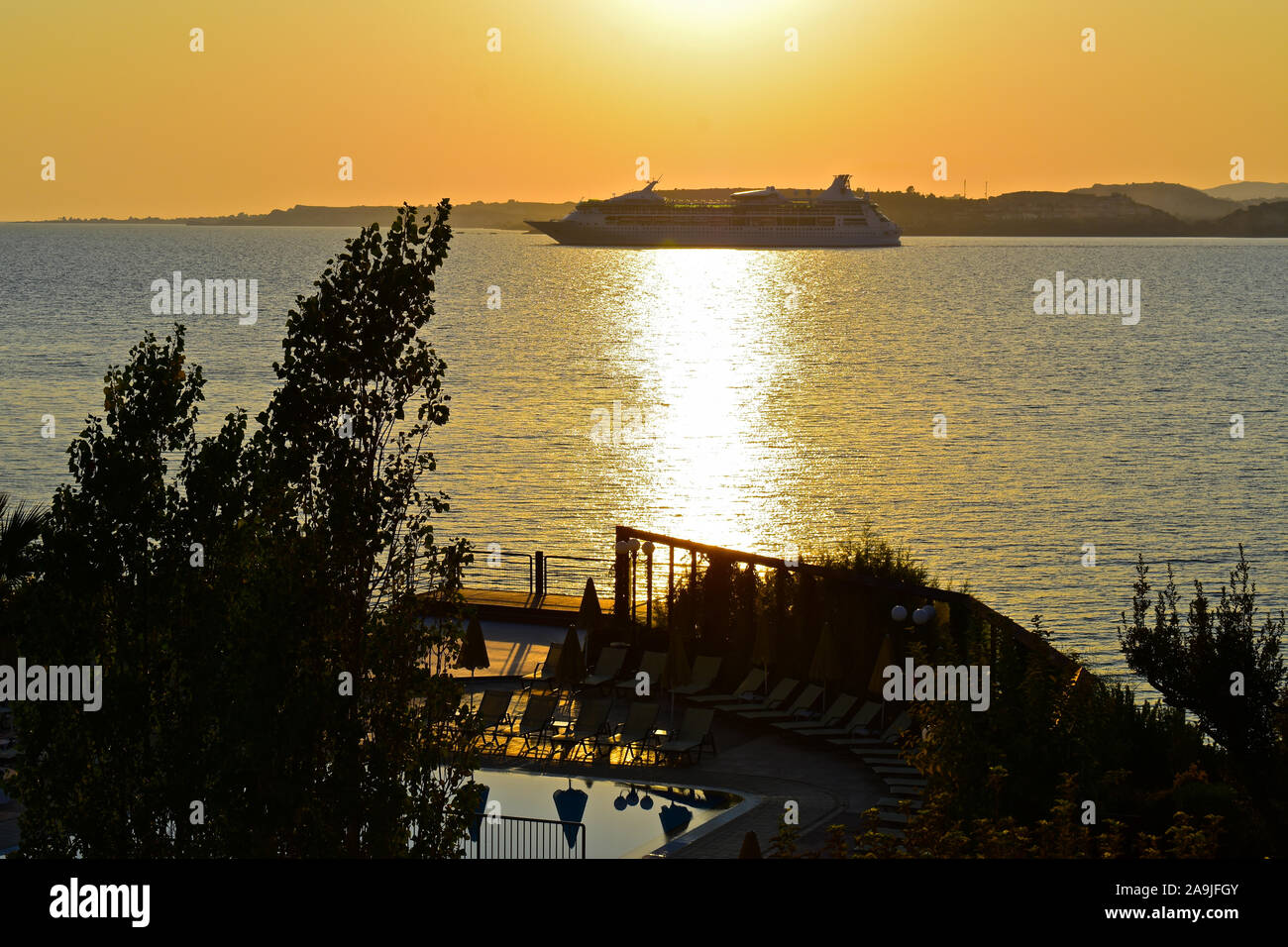 Departing cruise ship near hi-res stock photography and images - Alamy