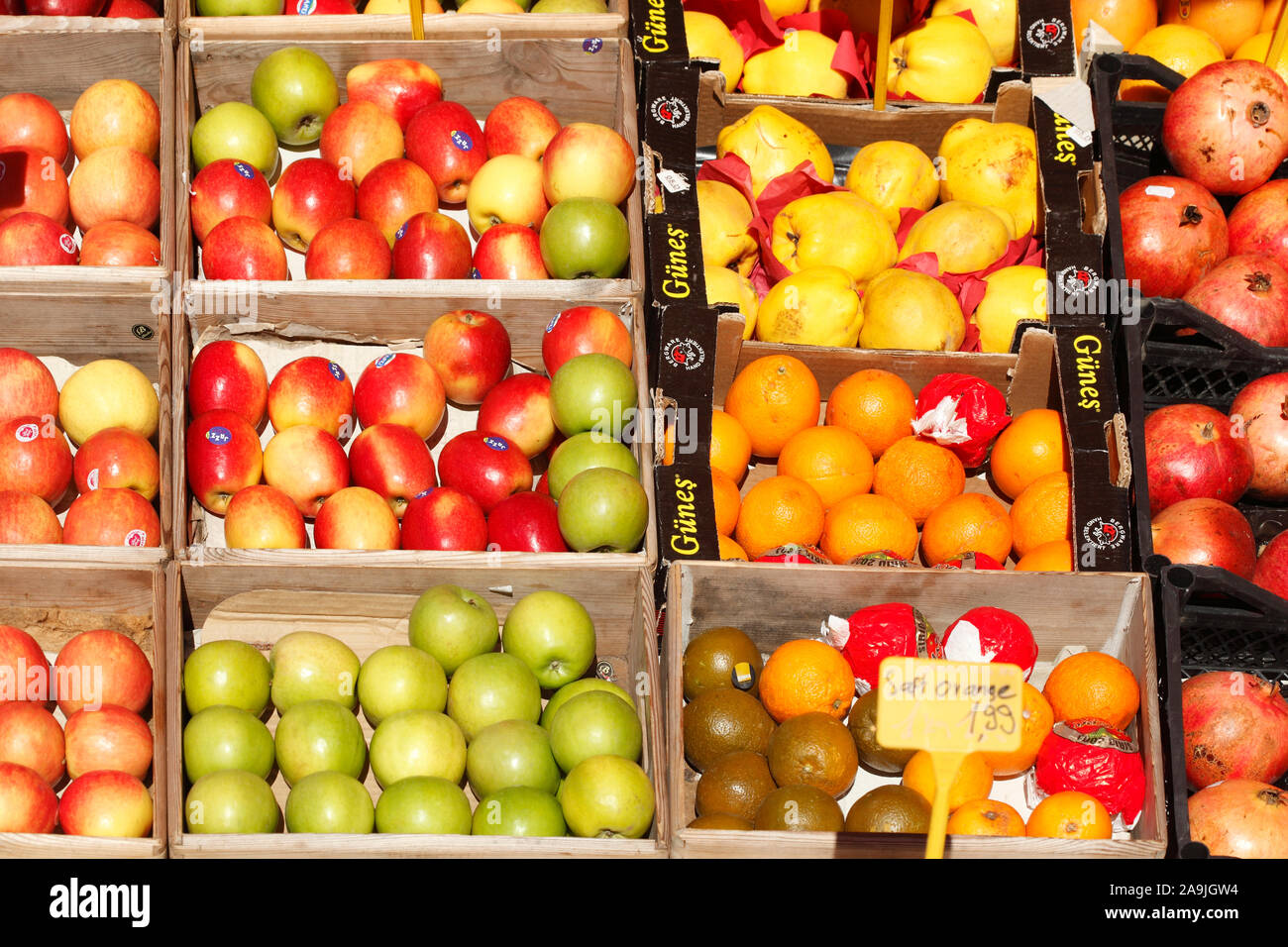 Obstkartons hires stock photography and images Alamy