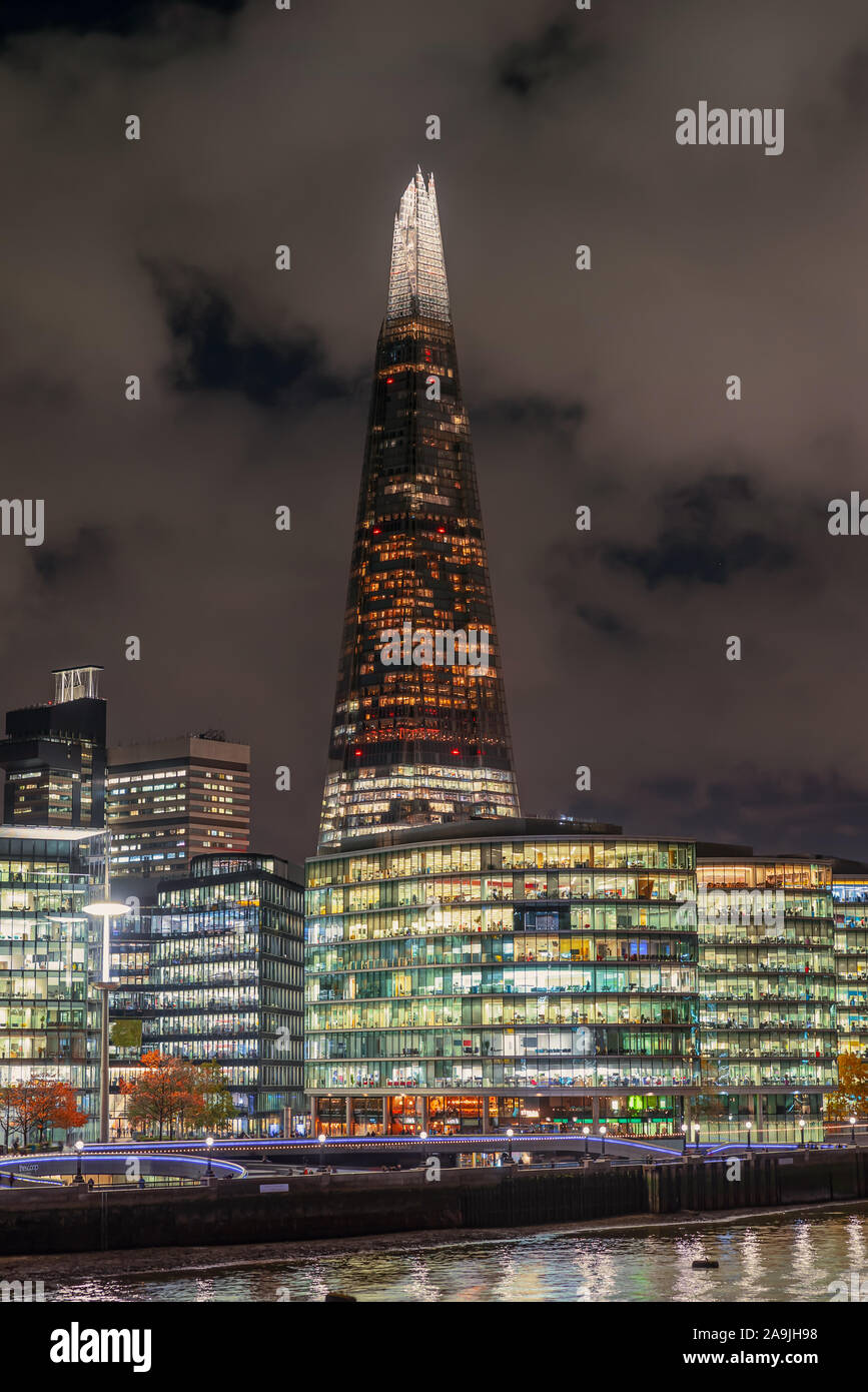 Headquarters london district hi-res stock photography and images - Alamy