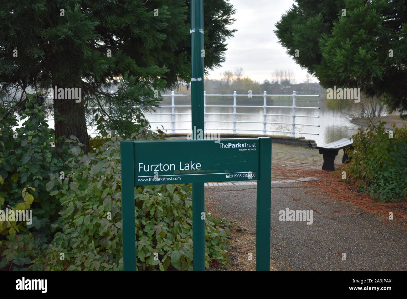 Sign board for Furzton Lake in Milton Keynes Stock Photo - Alamy