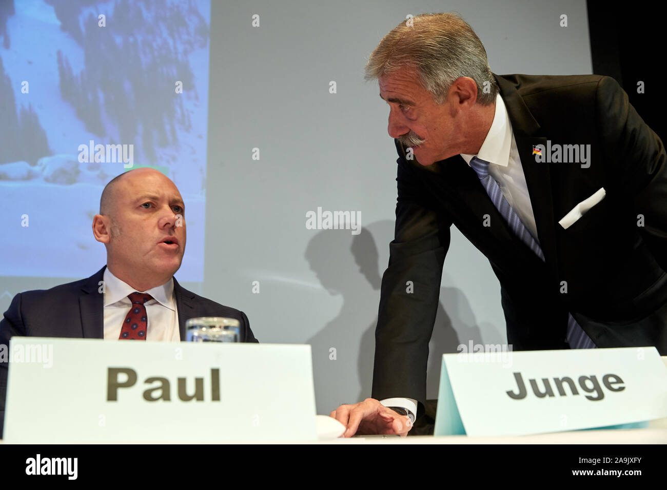 Bingen, Germany. 16th Nov, 2019. The previous deputy state chairman Joachim Paul (l) speaks with the acting state chairman Uwe Junge at the state party conference of the AfD Rhineland-Palatinate. Paul cancelled his candidacy for the presidency at short notice. Credit: Thomas Frey/dpa/Alamy Live News Stock Photo