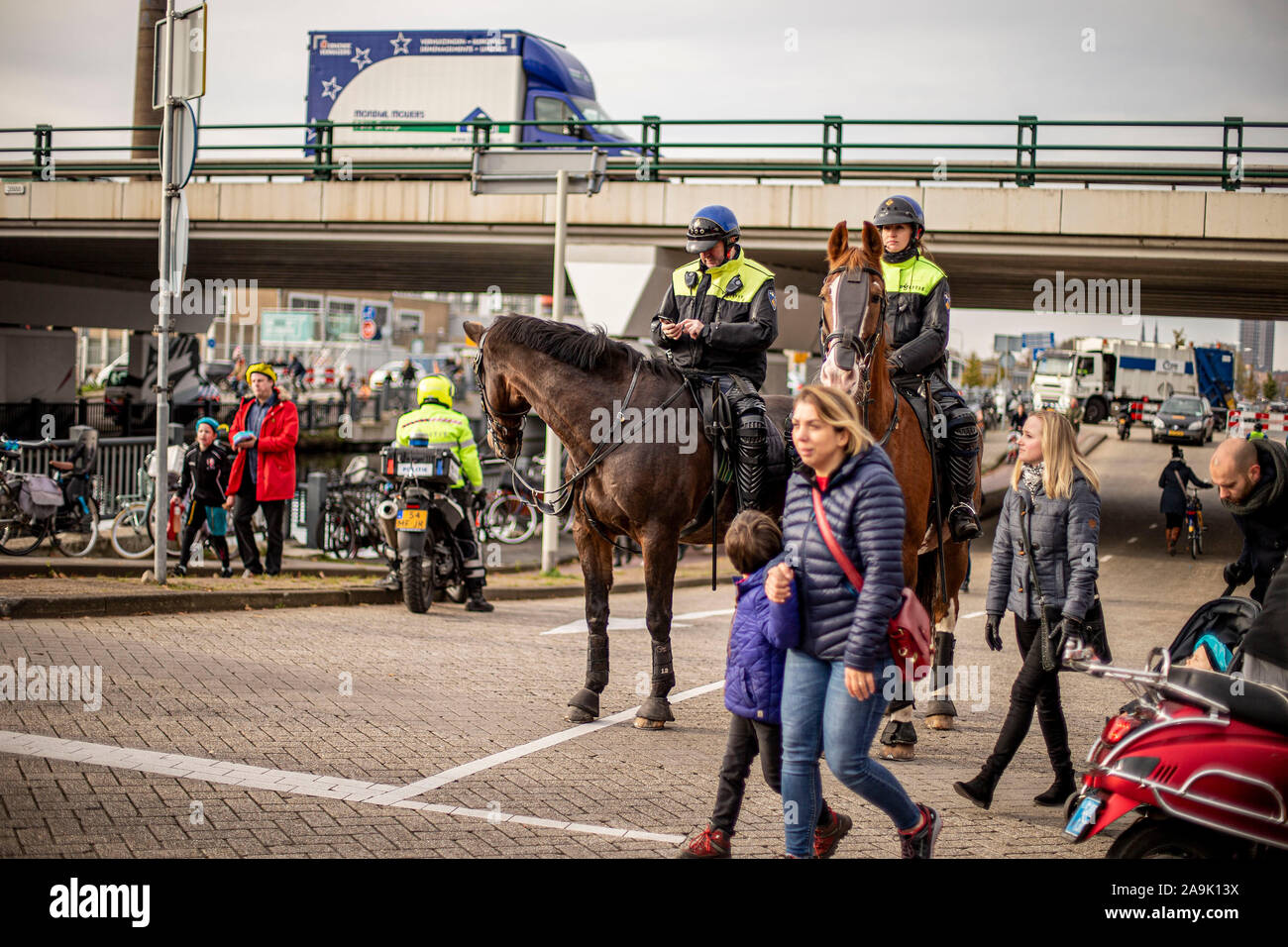 Eindhoven, Netherlands. 16th Nov, 2019. EINDHOVEN, 16-11-2019, Sinterklaas in Eindhoven. Police on horse. Credit: Pro Shots/Alamy Live News Stock Photo