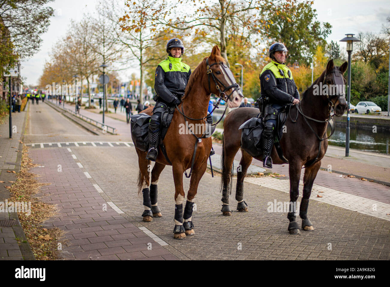 Eindhoven, Netherlands. 16th Nov, 2019. EINDHOVEN, 16-11-2019, Sinterklaas in Eindhoven. Police on horse. Credit: Pro Shots/Alamy Live News Stock Photo