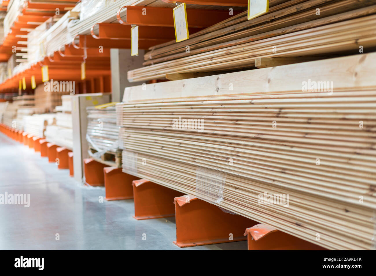 Cut boards on the truck hi-res stock photography and images - Alamy