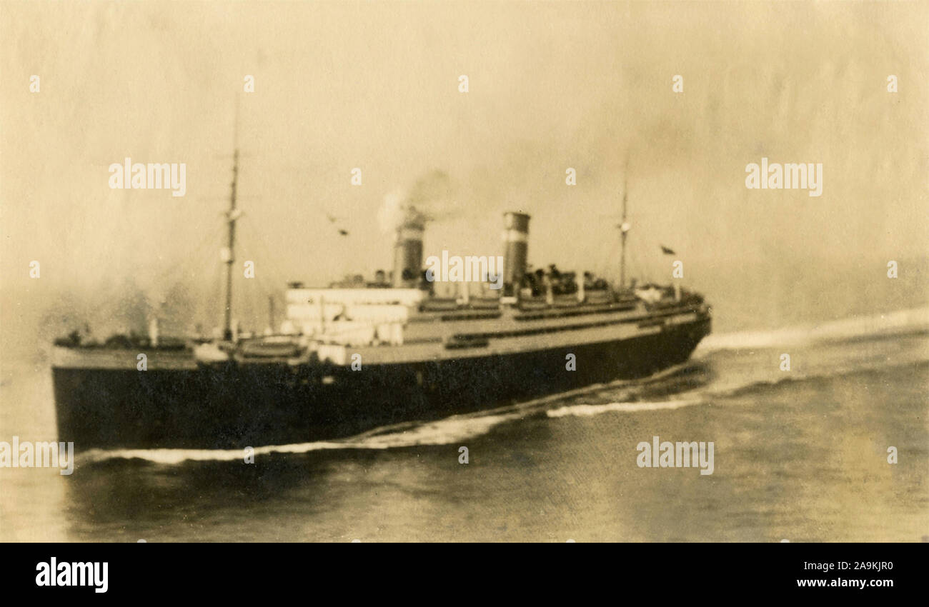 Ocean liner 1920s hi-res stock photography and images - Alamy