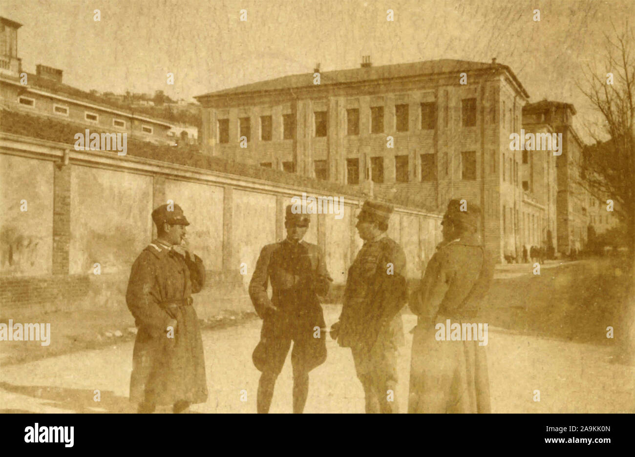 Army barracks hi-res stock photography and images - Alamy