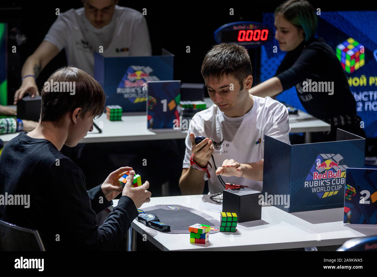 Rubik cube competition hi-res stock photography and images - Alamy