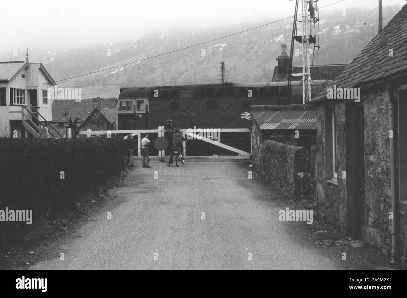 Old Level Crossing High Resolution Stock Photography And Images Alamy Old Level Crossing High Resolution Stock Photography And Images Alamy