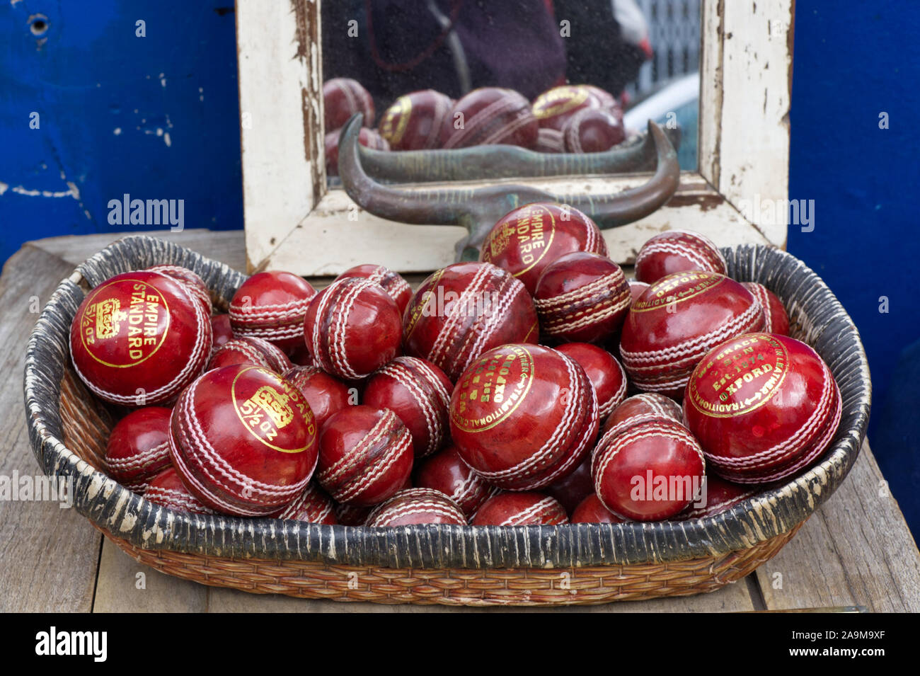 Empire standard cricket balls hires stock photography and images Alamy