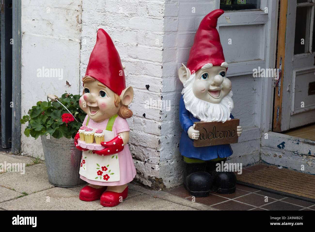 Giant Garden Gnomes On A Door Step Stock Photo 332976628 Alamy