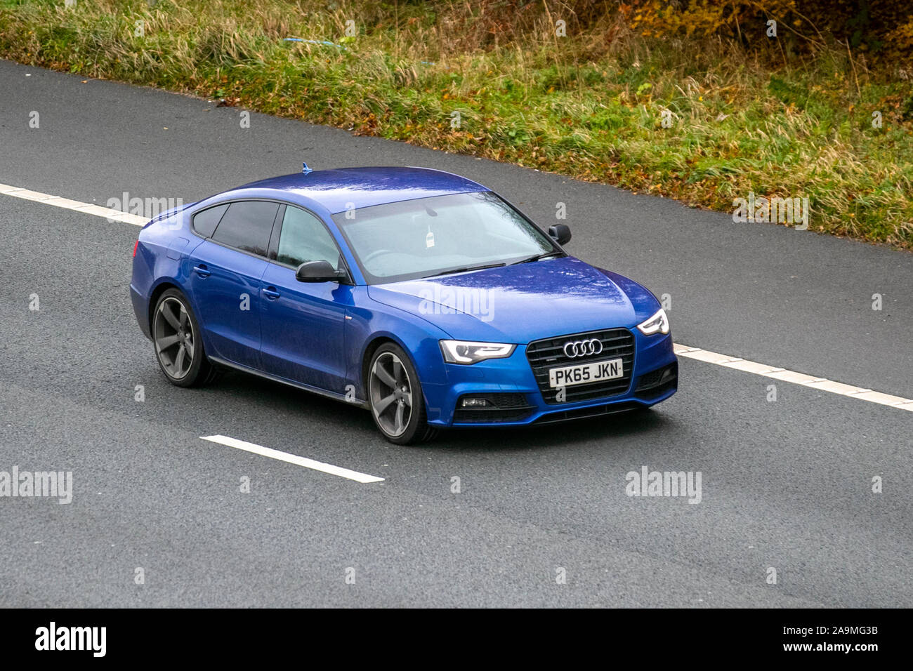 Audi a5 coupe 3 0 tdi quattro hi-res stock photography and images - Alamy