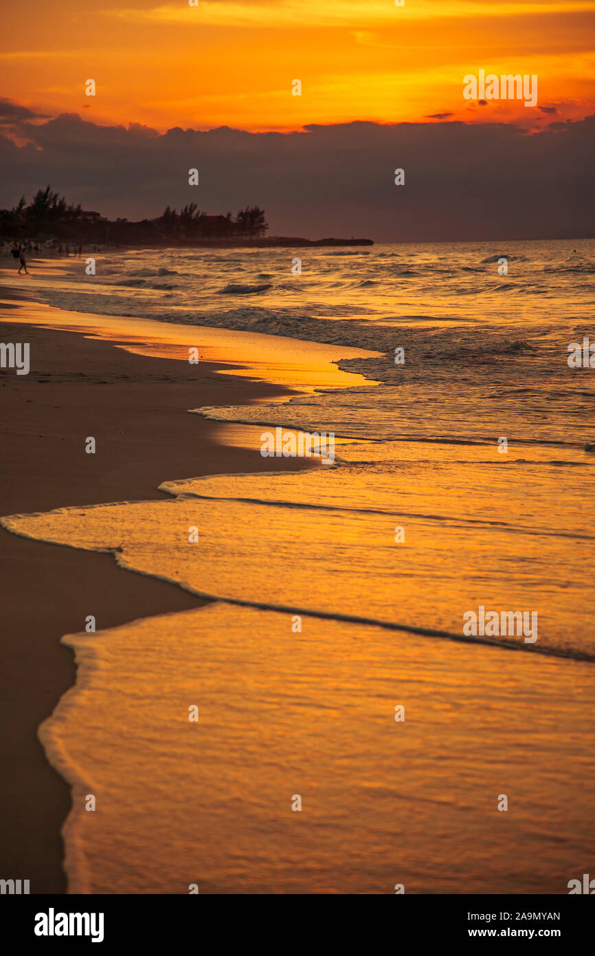 Varadero beach, Cuba - Beautiful scenic seascape bathed in the warm light of the setting sun Stock Photo