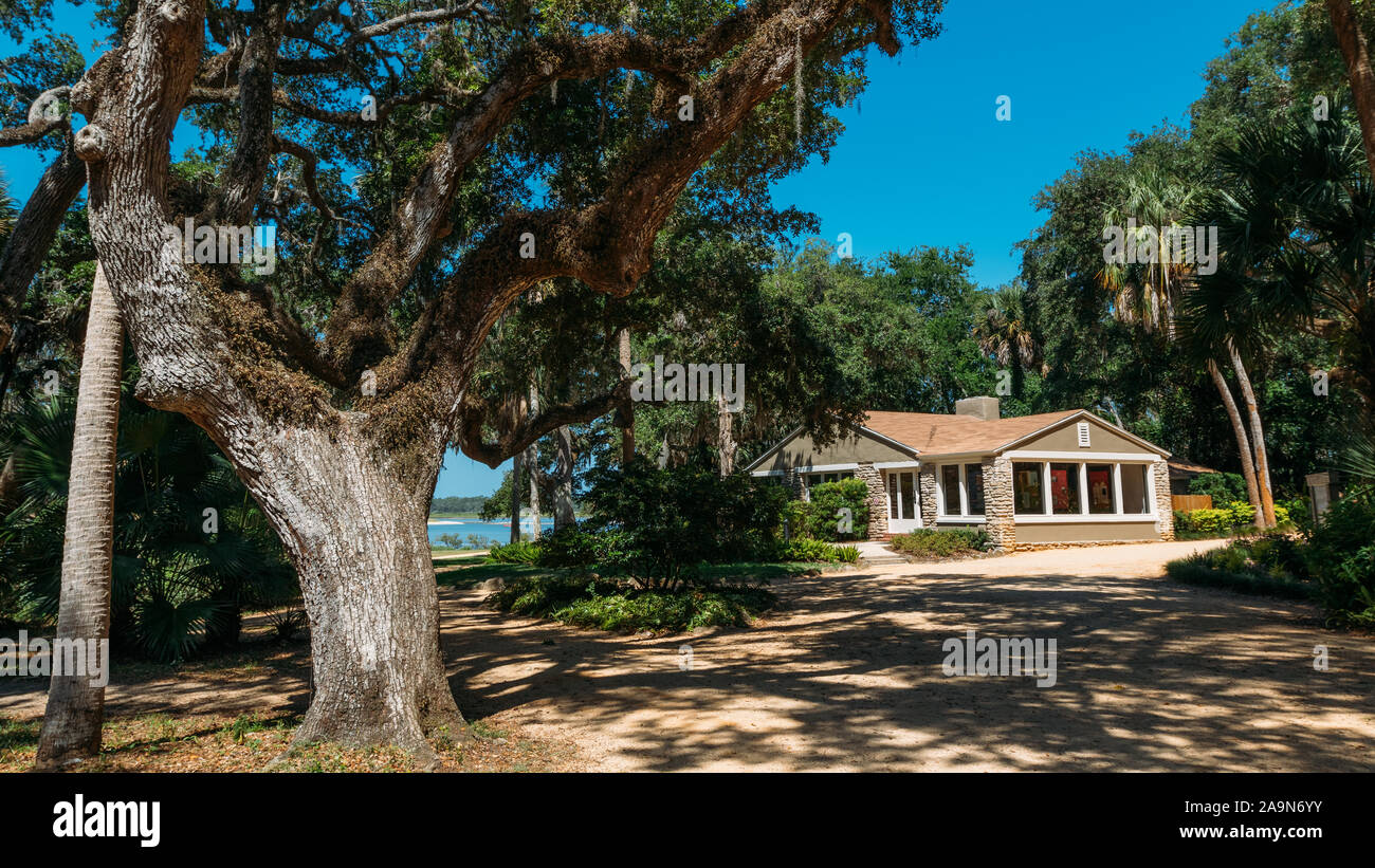 Historical Young home and visitors center in Washington Oaks Gardens