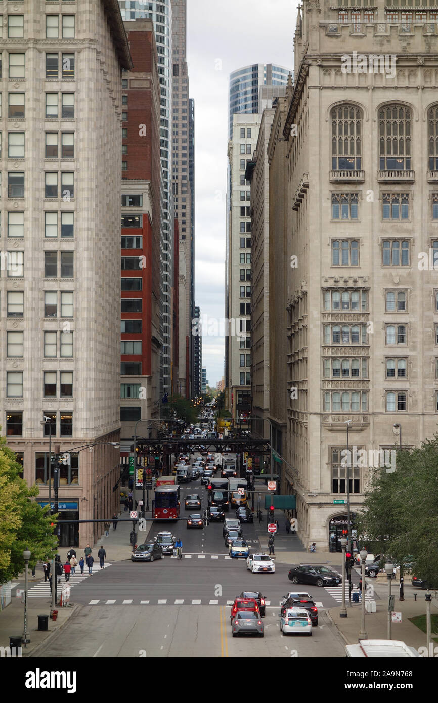 View on E Monroe St and Michigan Av In Chicago, IL Stock Photo