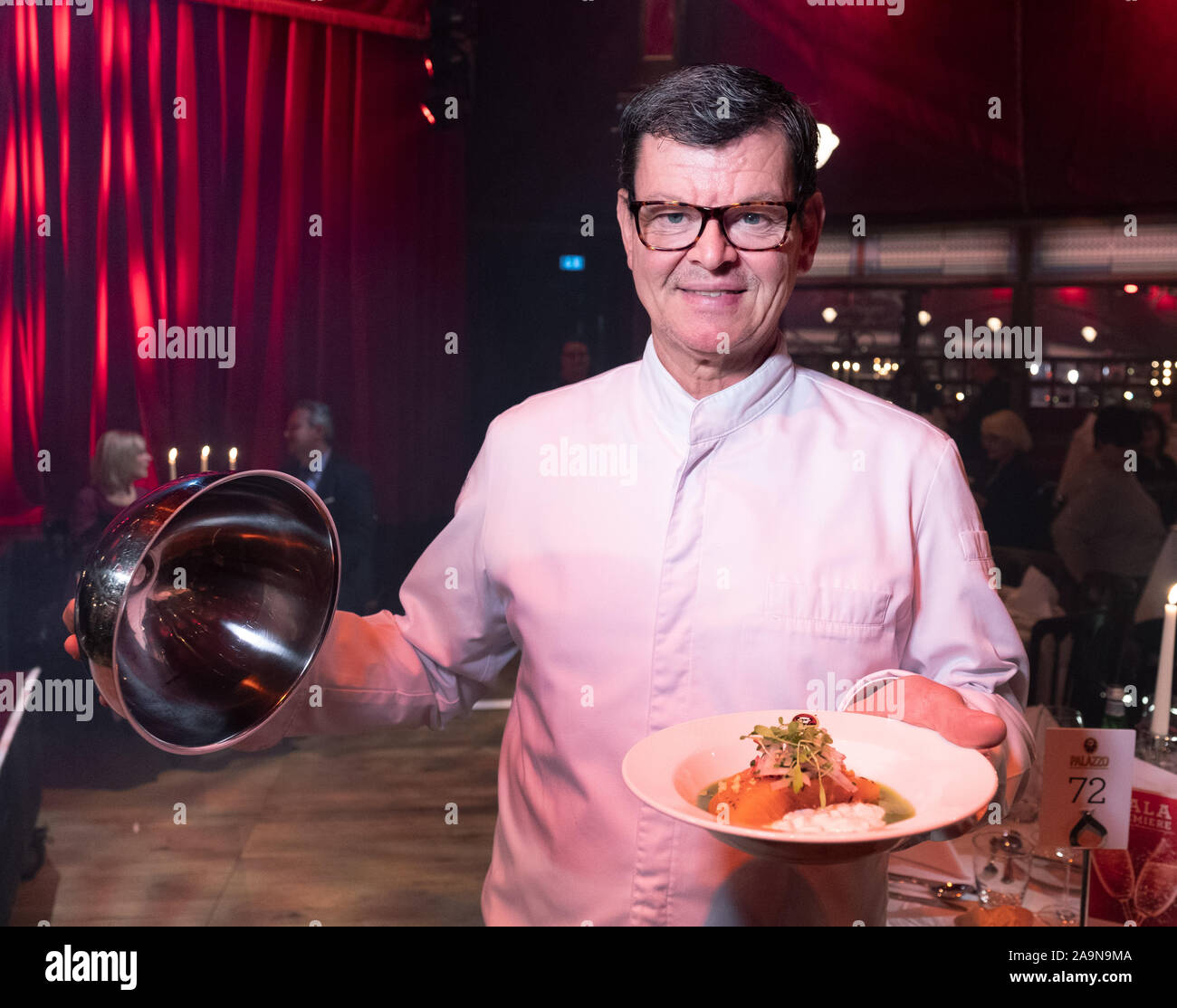 Stuttgart, Germany. 16th Nov, 2019. Former three-star chef Harald Wohlfahrt presents an appetizer for the premiere of the Palazzo dinner show. Credit: Bernd Weißbrod/dpa/Alamy Live News Stock Photo