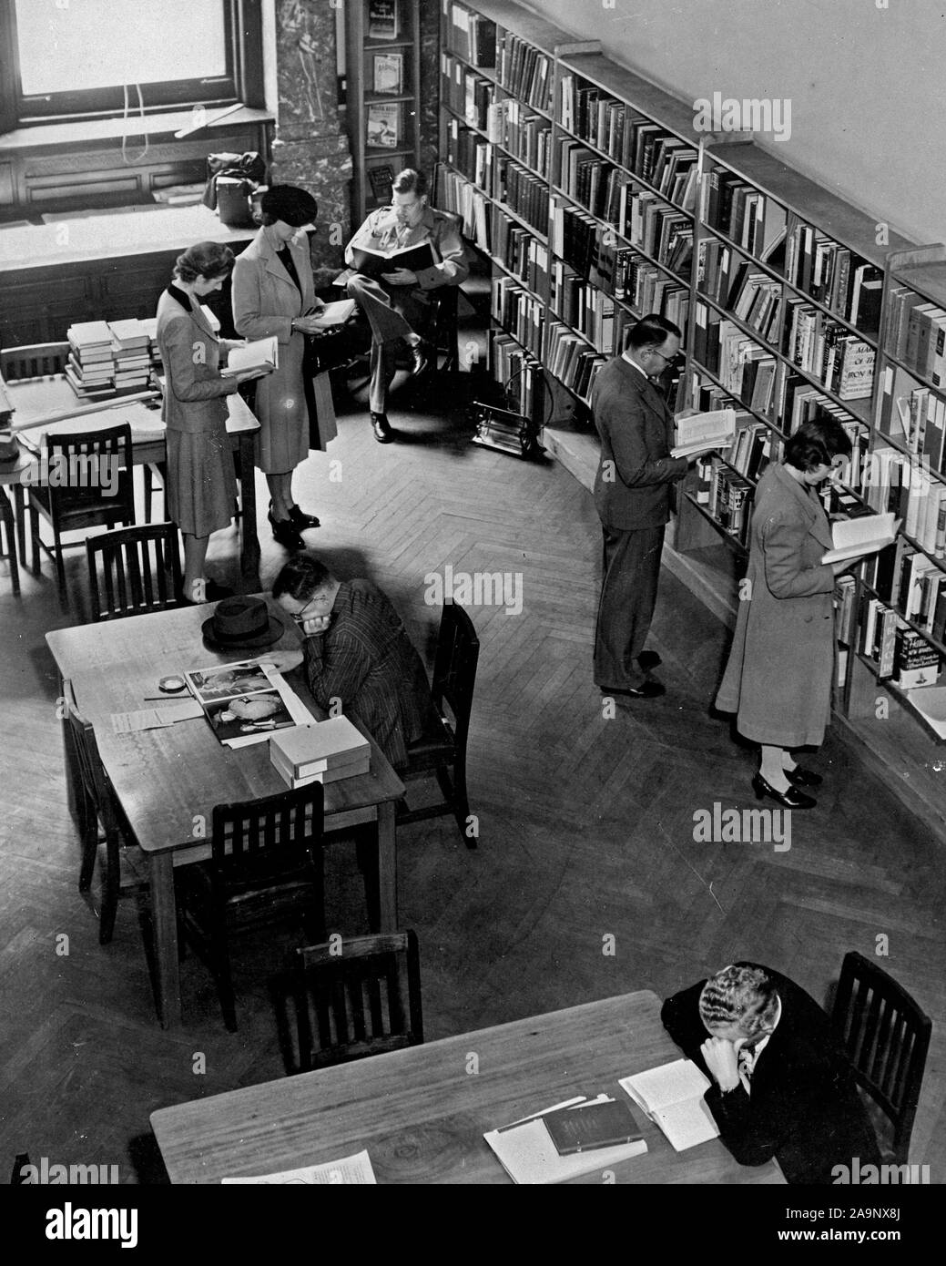 1950s library hi-res stock photography and images - Alamy