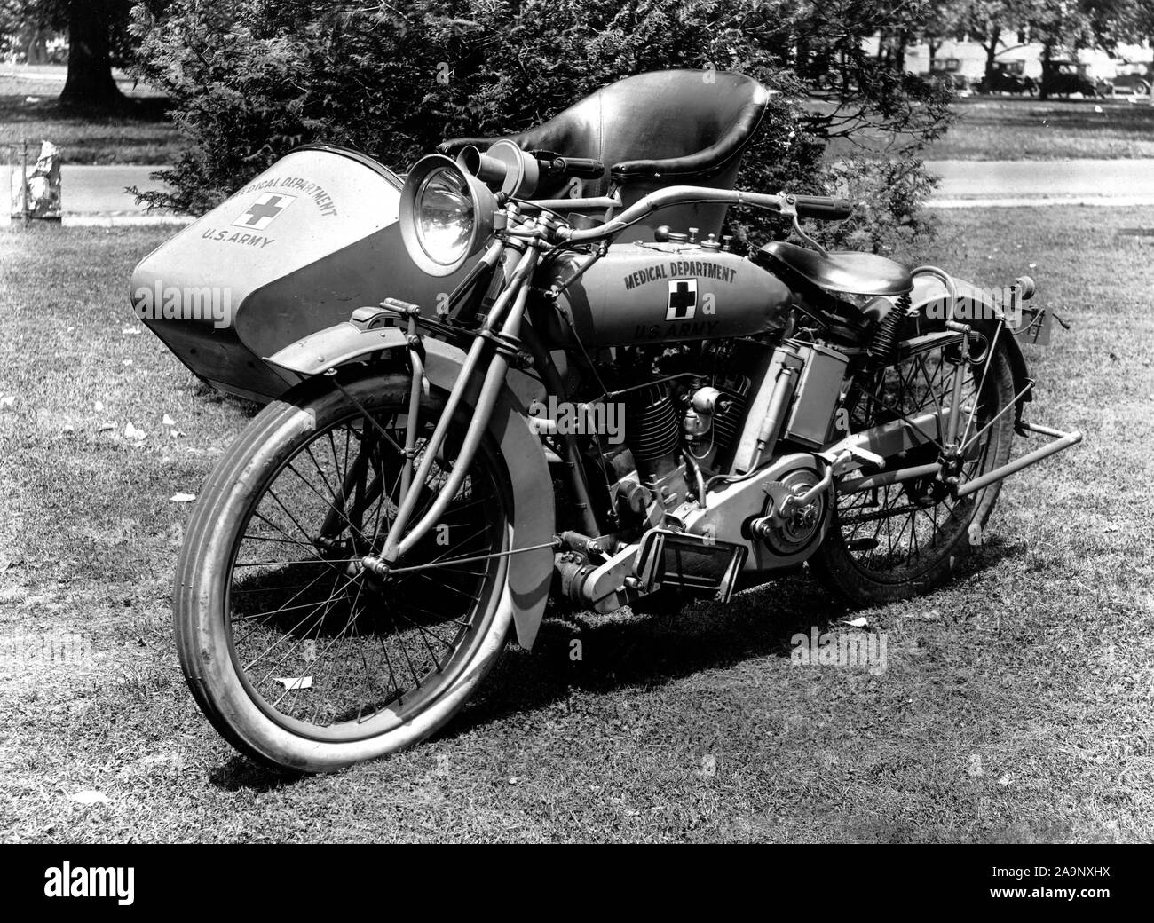1900s motorcycle hi-res stock photography and images - Alamy