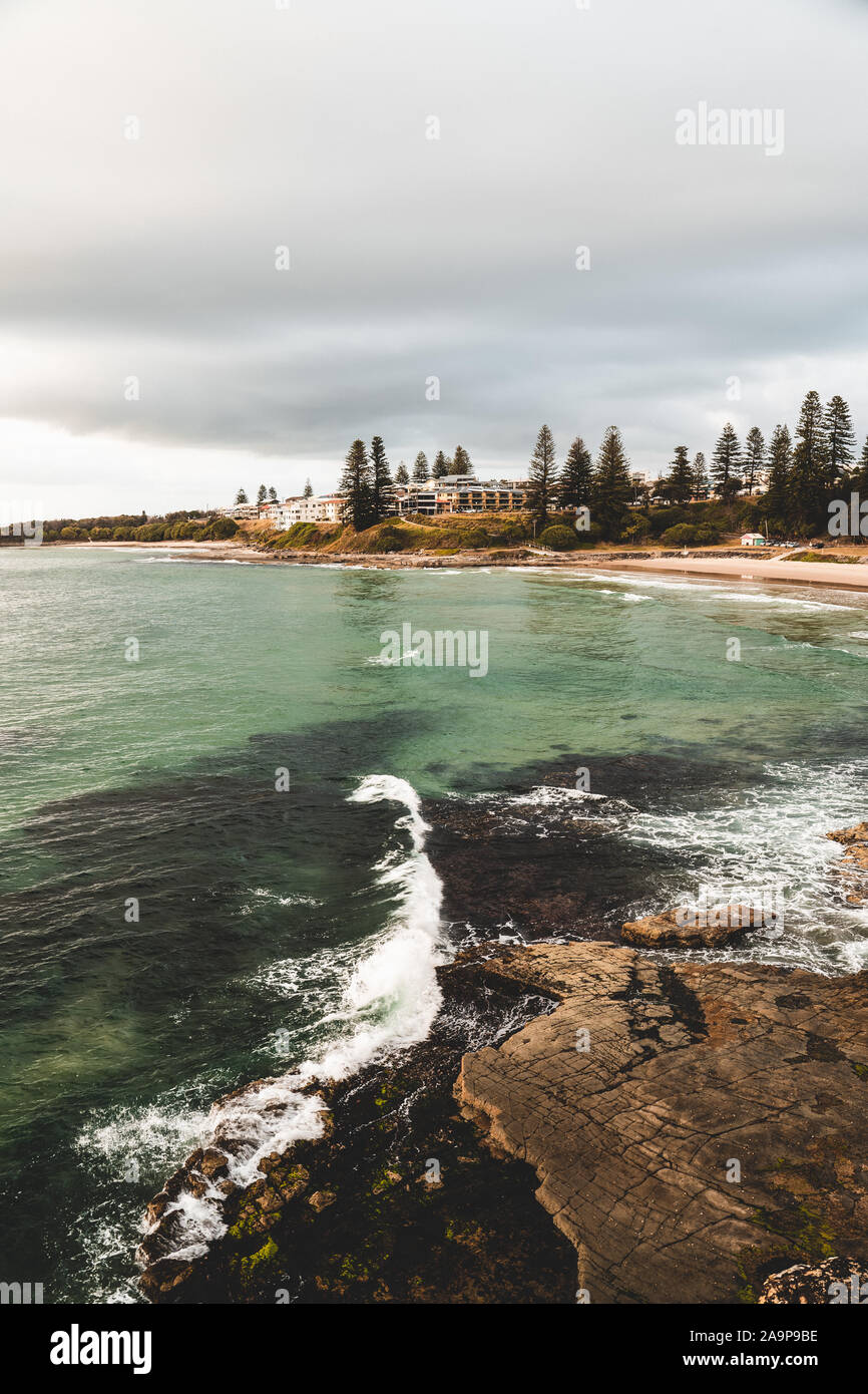 The rocky cliff edge between Turners Beach and Yamba Beach at Clarence