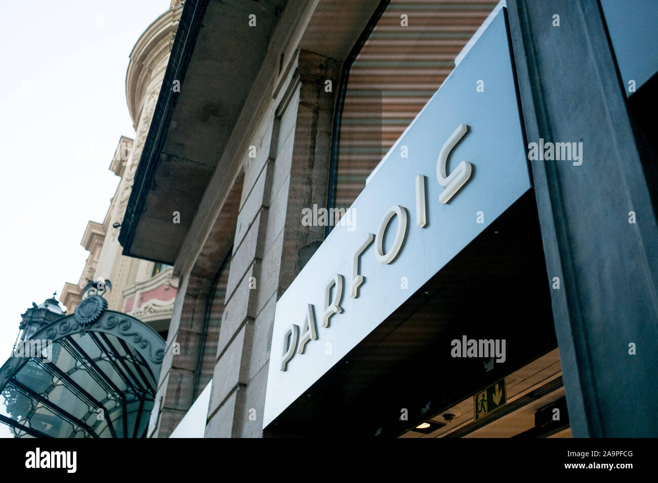 Storefront Barcelona High Resolution Stock Photography and Images - Alamy