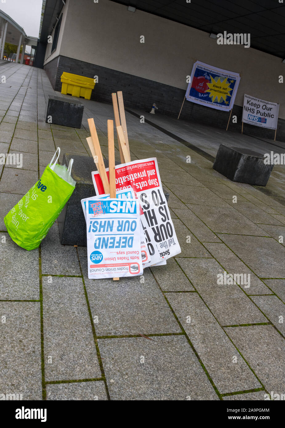 Political posters 'defend our NHS' Stock Photo