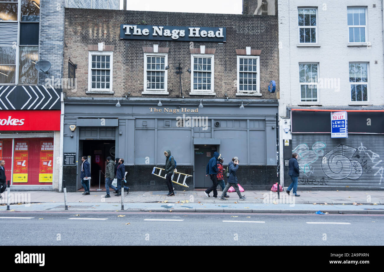 The Nags Head public house, Whitechapel Road, Shadwell, London, E1, England, UK Stock Photo
