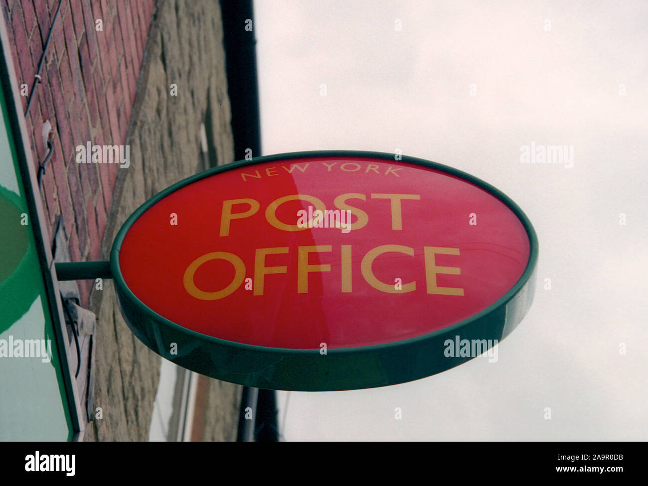 Post Office sign in New York, England Stock Photo Alamy