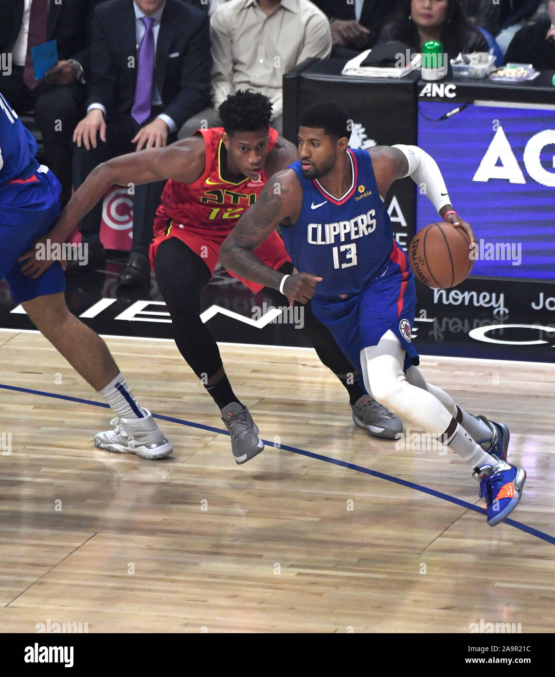 Los Angeles, United States. 17th Nov, 2019. Clippers forward Paul ...