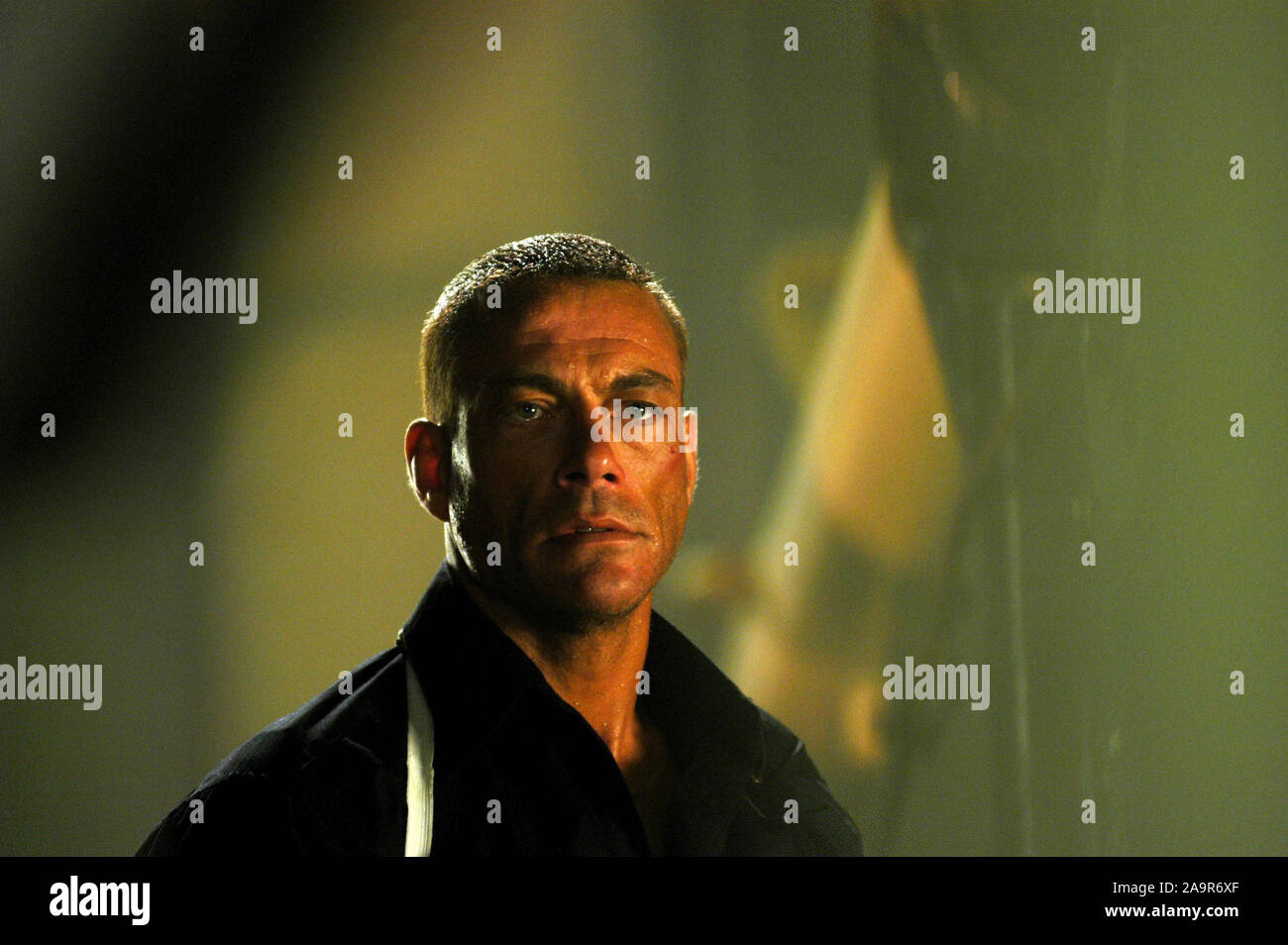 JEANCLAUDE VAN DAMME in WAKE OF DEATH (2004), directed by PHILIPPE MARTINEZ. Credit BAUER JEANCLAUDE VAN DAMME in WAKE OF DEATH (2004), directed by PHILIPPE MARTINEZ. Credit BAUER