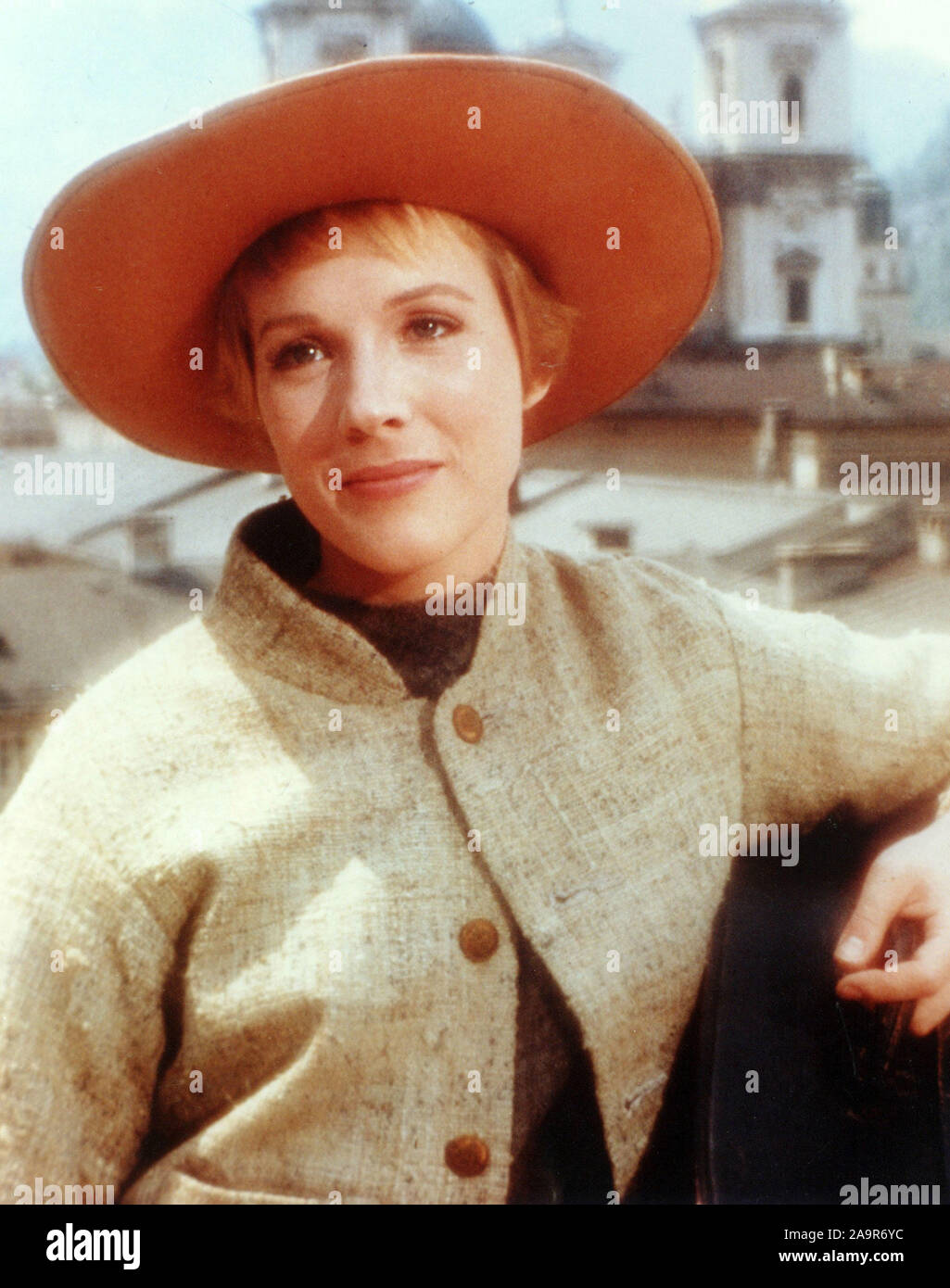 1965 the sound of music hi-res stock photography and images - Alamy
