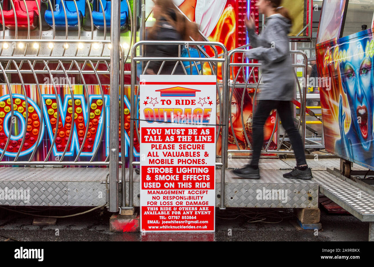 Height sign amusement hi res stock photography and images Alamy