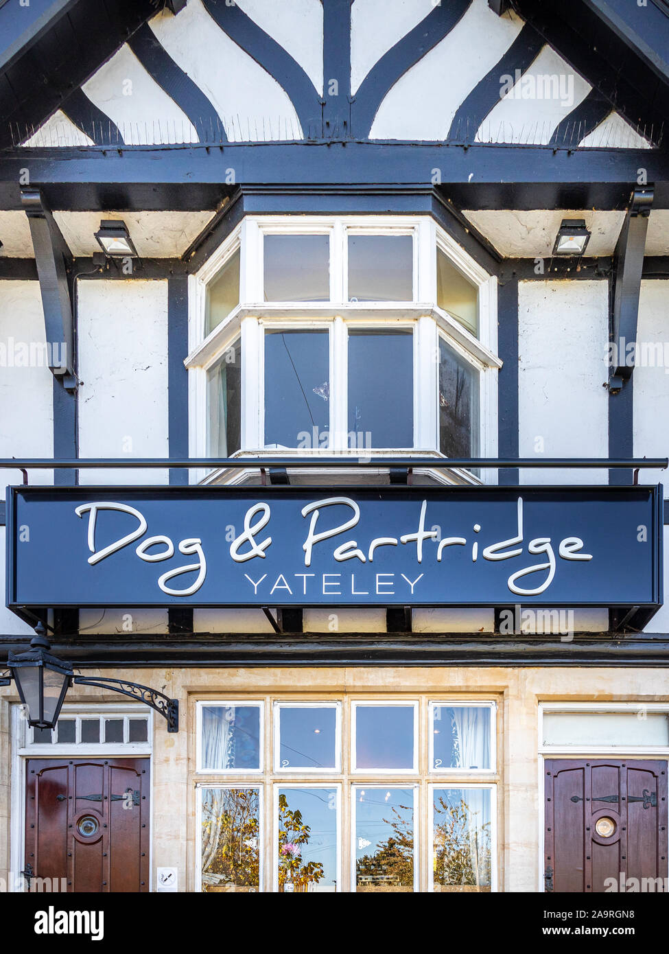 Dog and Partridge pub, Yateley, Hampshire Stock Photo