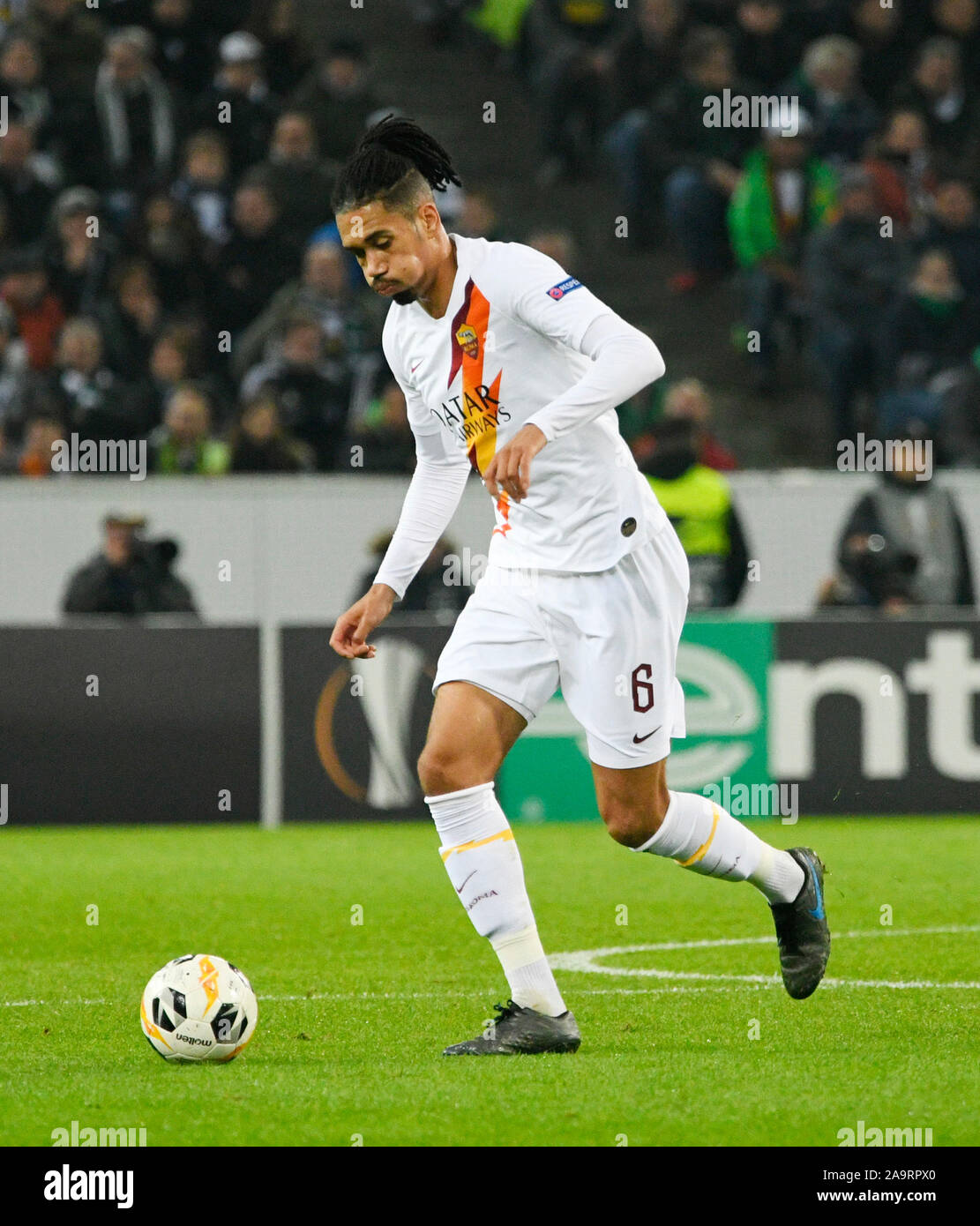 Borussia Park Monchengladbach, 7.11.2019,  Football: Europe League  Season 2019/20, matchday 4, Borussia Monchengladbach (MGL) vs. AS Rom (ROM): Chris Smalling (ROM);   UEFA REGULATIONS PROHIBIT ANY USE OF PHOTOGRAPHS AS IMAGE SEQUENCES AND/OR QUASI-VIDEO Stock Photo