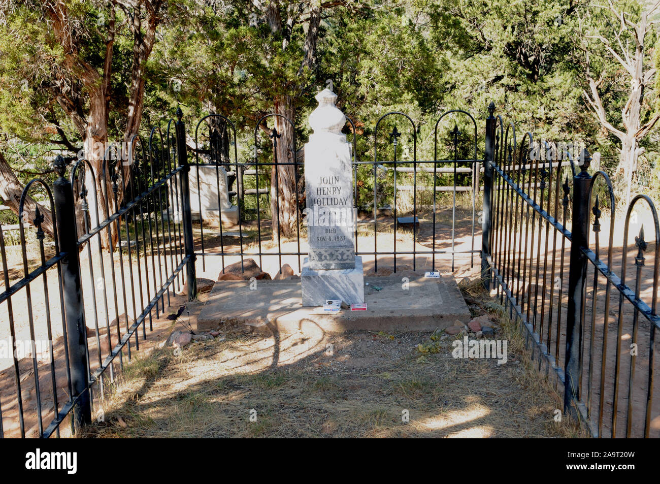 Memorial in the Potters Fied section of Linwood Cemetery, Glenwood Springs, Colorado. The monument is to Doc Holliday, Stock Photo