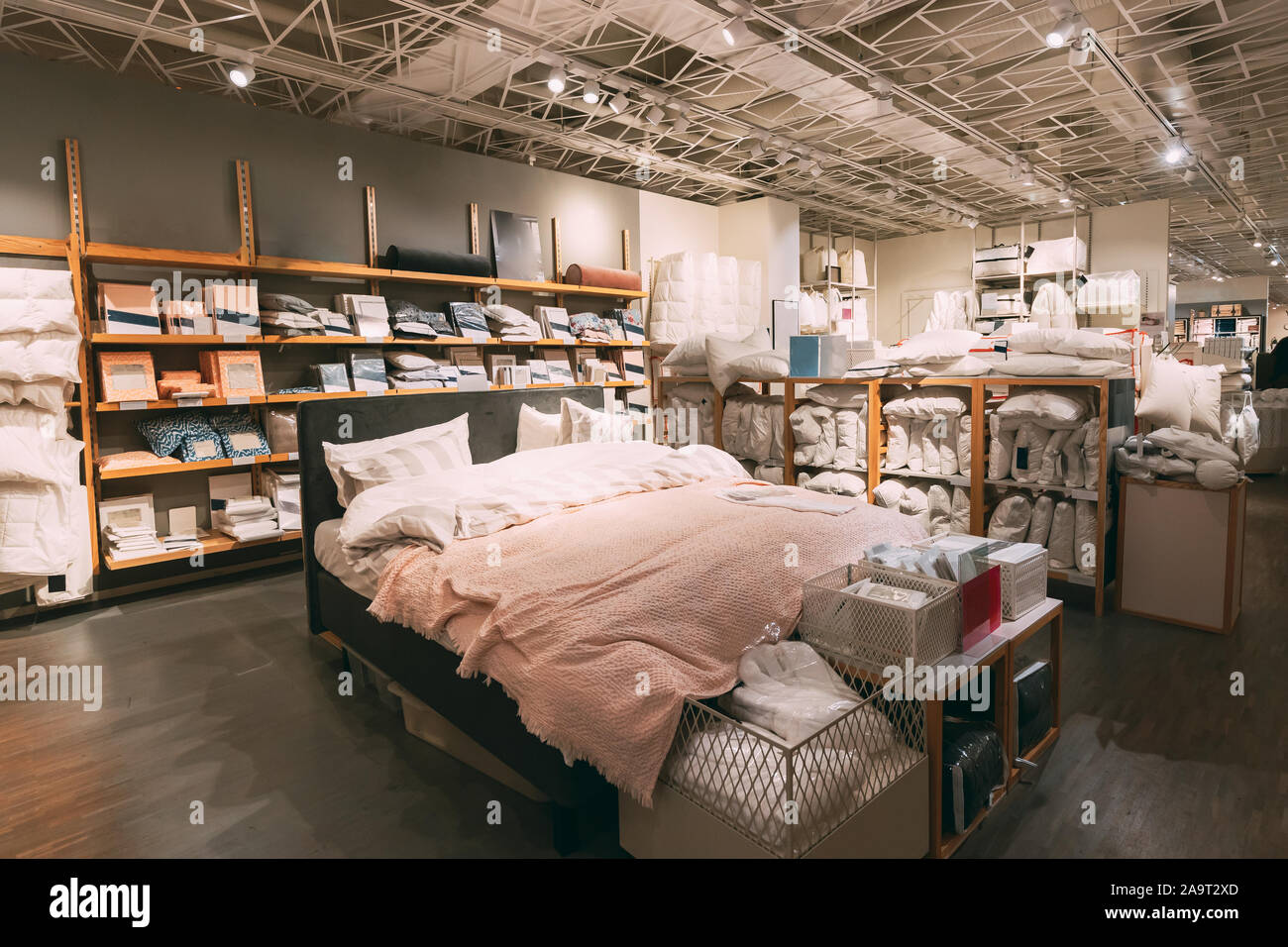 Bedroom shop hi res stock photography and images Alamy