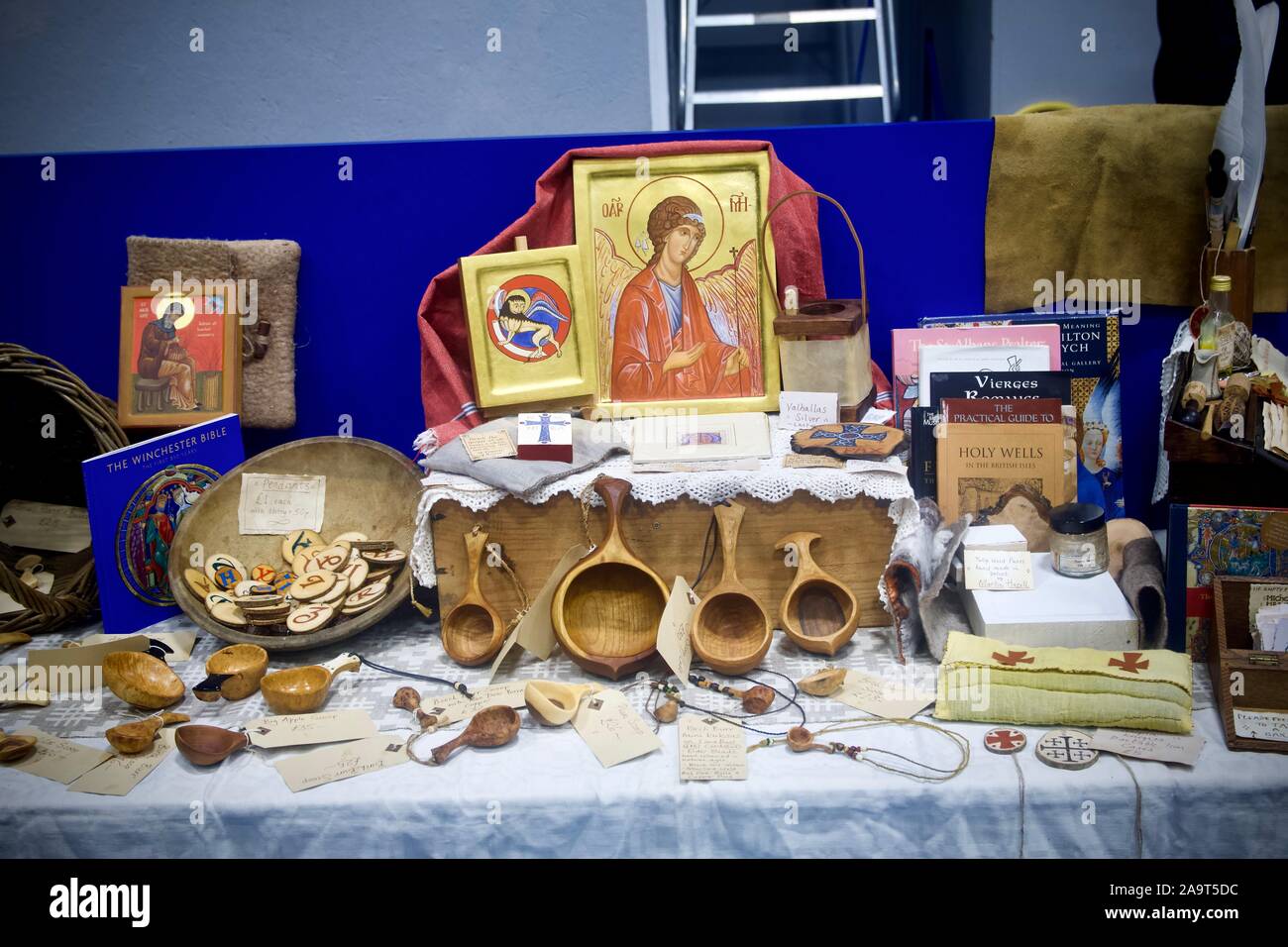 Medieval religious symbols hi-res stock photography and images - Alamy
