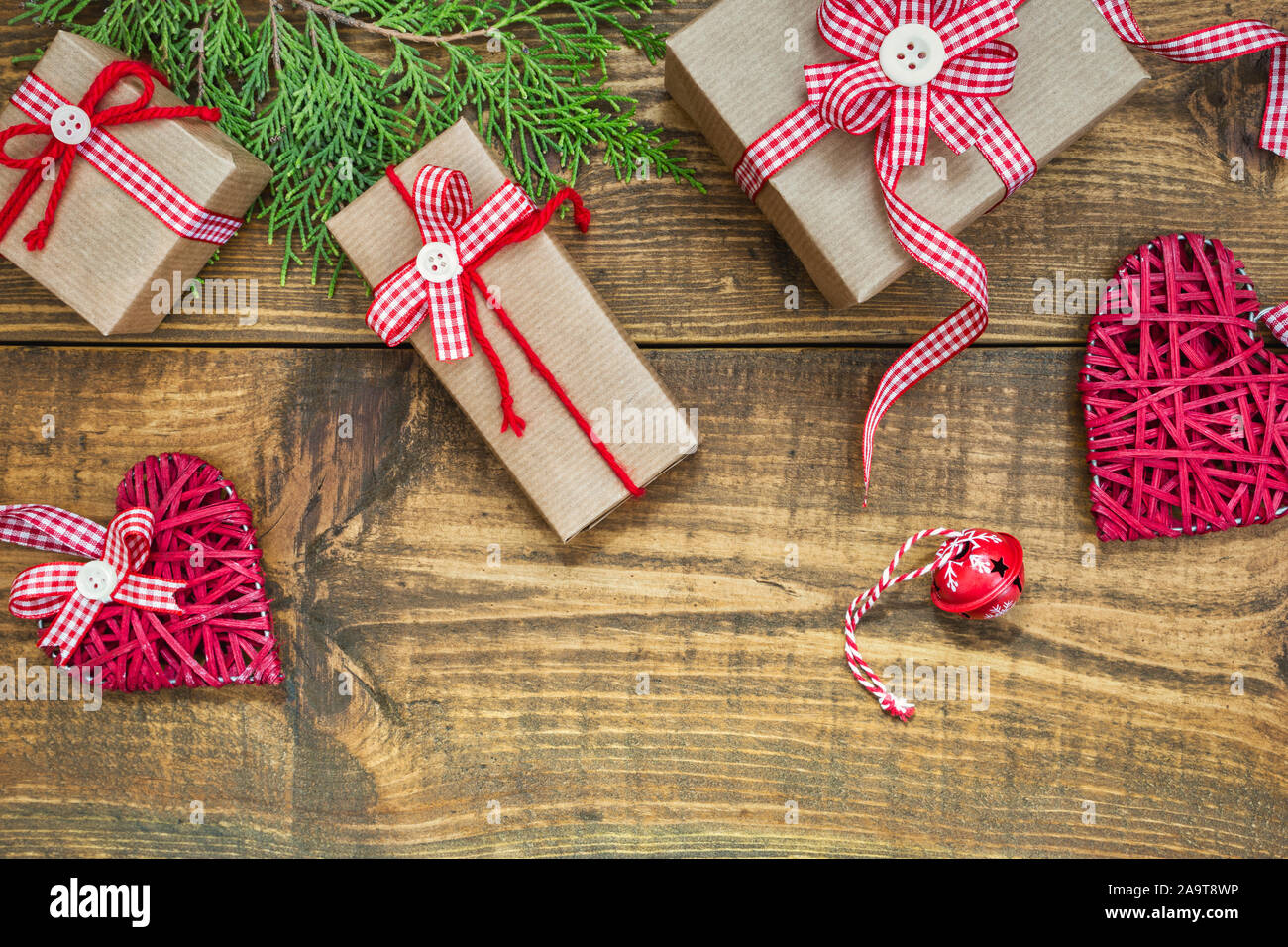 Rustic Christmas Gift Wrapping. Christmas gift boxes. View from above Stock  Photo - Alamy