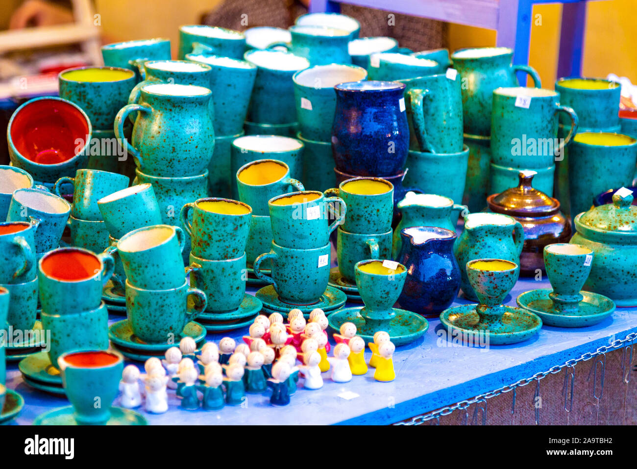 Colourful ceramics at the Rynek Glowny (Main Square) market, Krakow, Poland Stock Photo