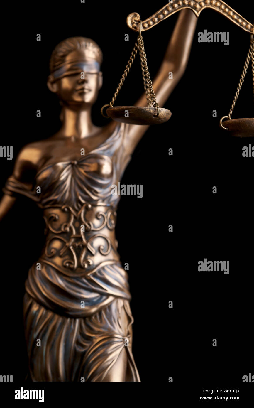 Глаза фемиды. Скульптура фемиды. Богиня правосудия фемида. Богиня с повязкой на глазах. Правосудие.