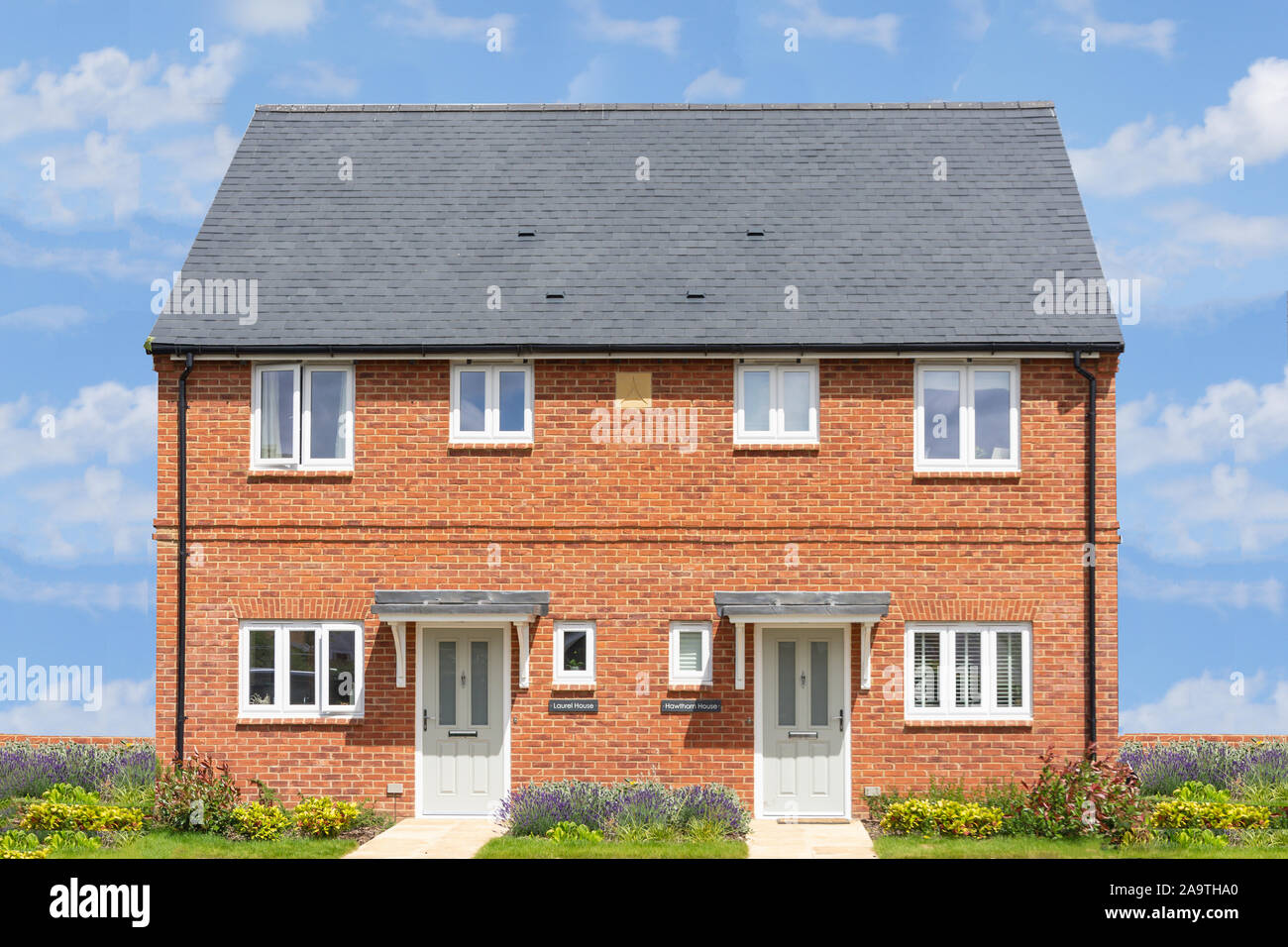 New semi-detached houses, The Grove, Cricketers Way, Haddenham, Buckinghamshire, England, United Kingdom Stock Photo