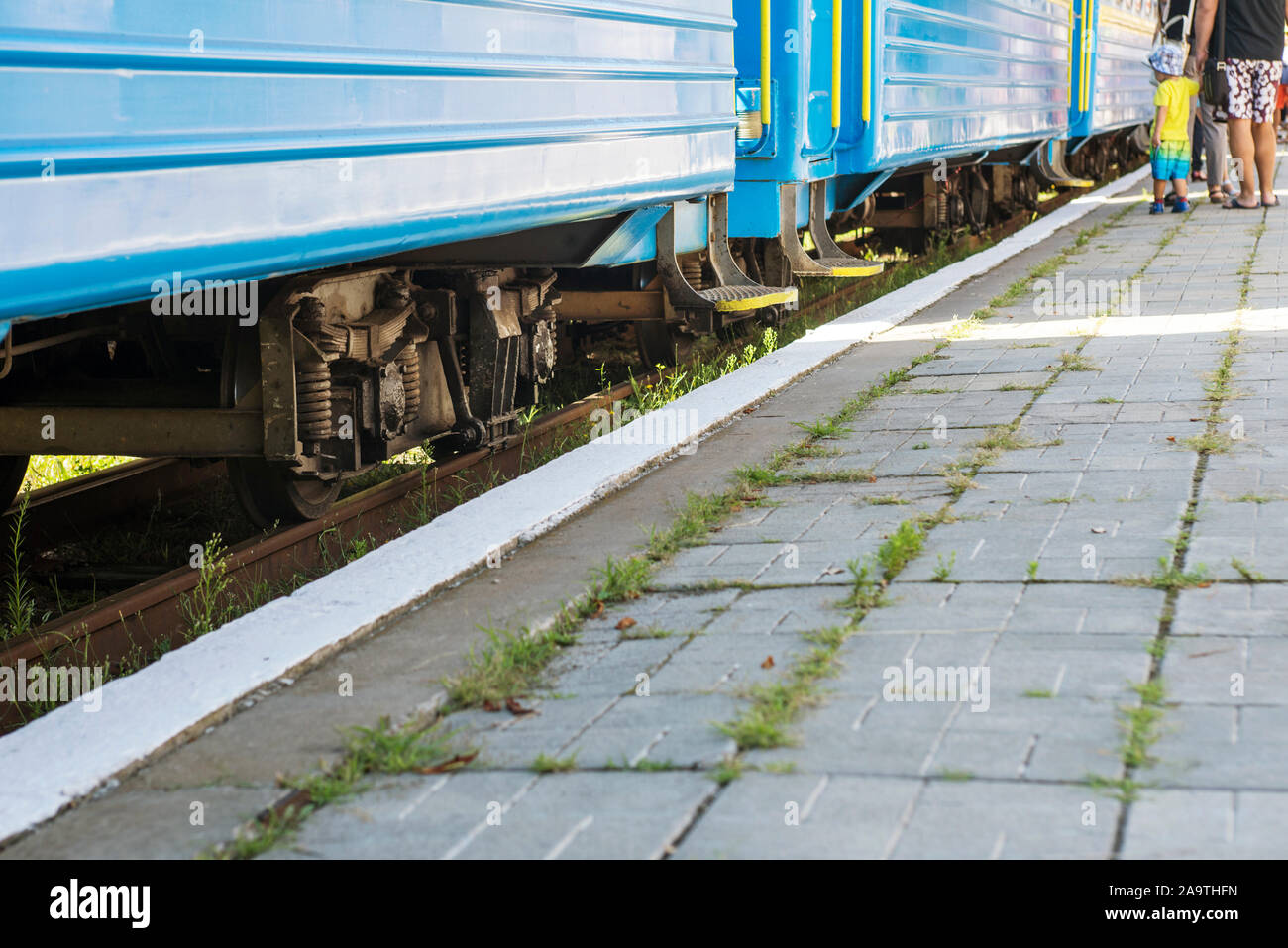 Unidentified Passengers Standing on the Doors of Running Local Train during  Rush Hours Editorial Photography - Image of station, india: 168031082