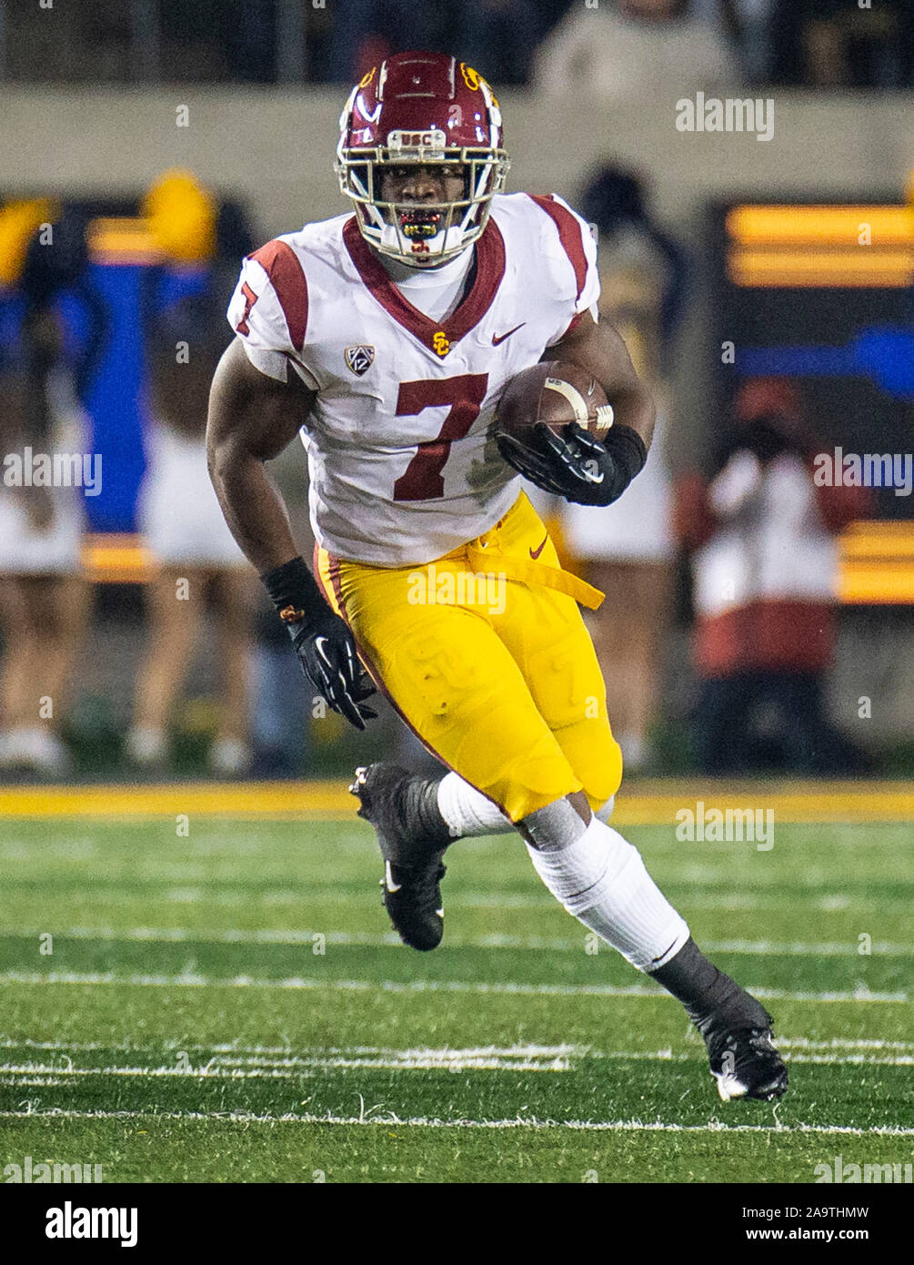 California Memorial Stadium. 16th Nov, 2019. CA U.S.A. USC running back Stephen Carr(7) breaks to the outside for a long run during the NCAA Football game between USC Trojans and the California Golden Bears 41-17 win at California Memorial Stadium. Thurman James/CSM/Alamy Live News Stock Photo