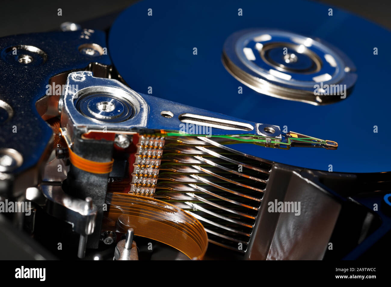 Drive platters hi-res stock photography and images - Alamy