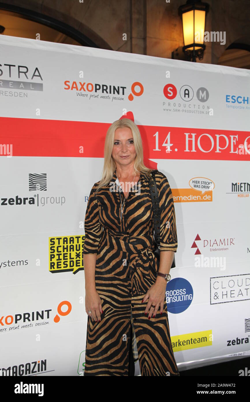 Gesine Lippert bei der 14. Hope Gala im Schauspielhaus. Dresden, 16.11.2019 Stock Photo Alamy