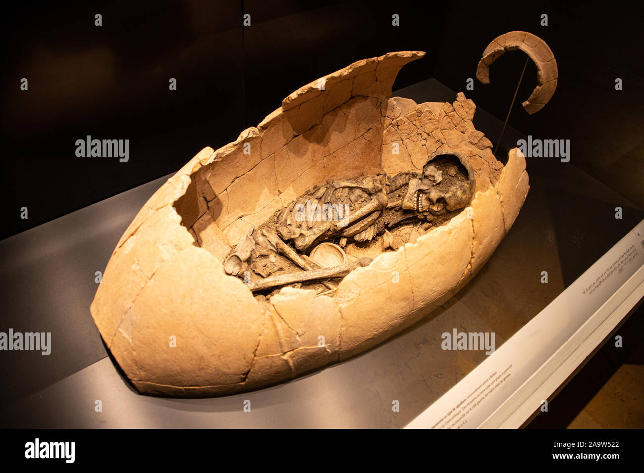 Funerary Jar, Chalcolithic, 4500 - 3200 BC, National Museum, Beirut, Lebanon Stock Photo