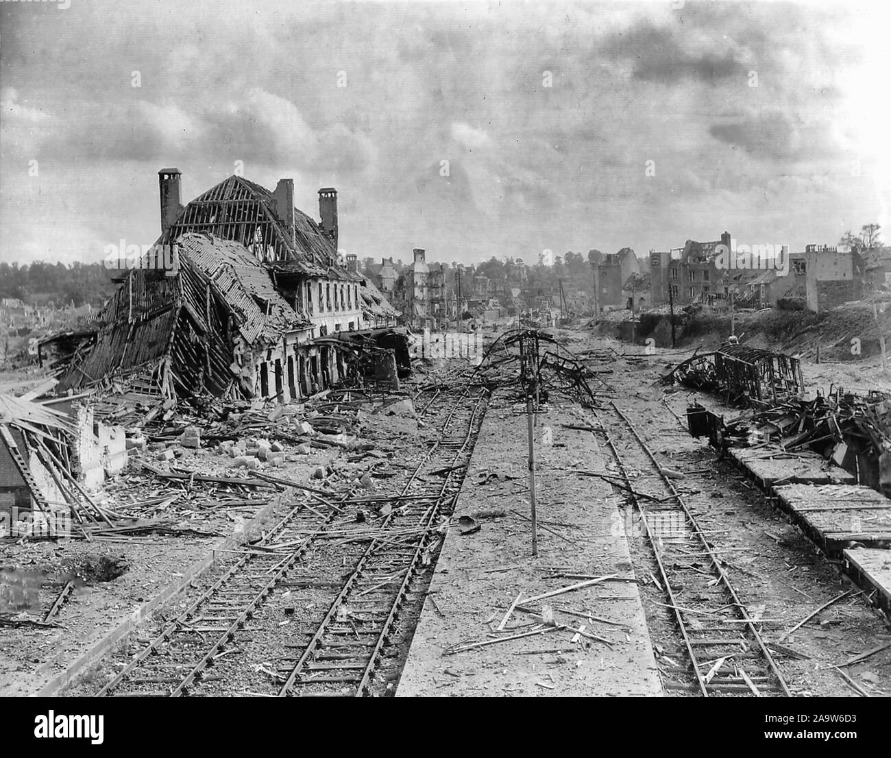Railway station and city of Saint-Lô (Normandy) destroyed, 1944 Stock Photo