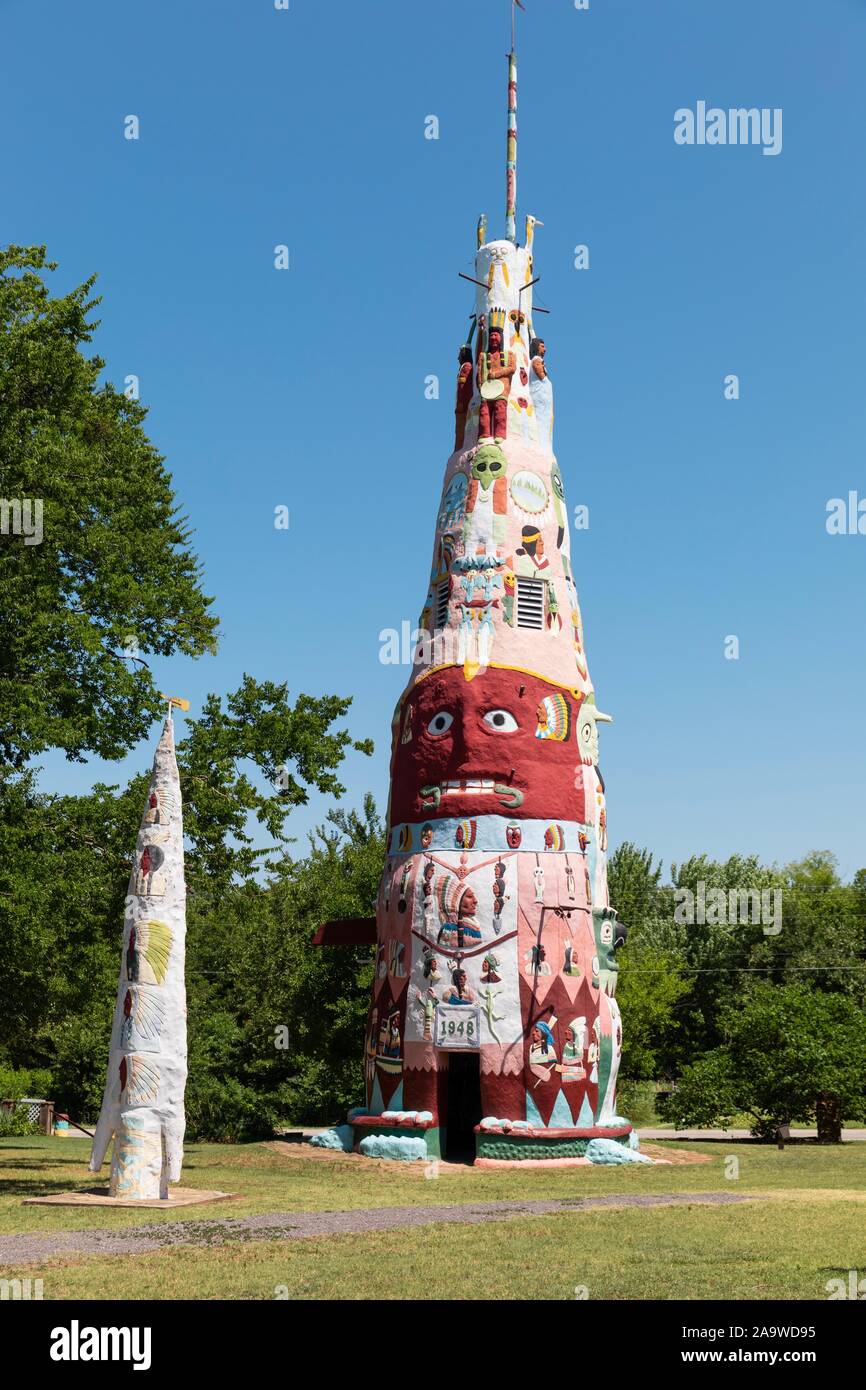 Ed Galloway's Totem Pole Park, Foyil, Oklahoma Stock Photo Alamy