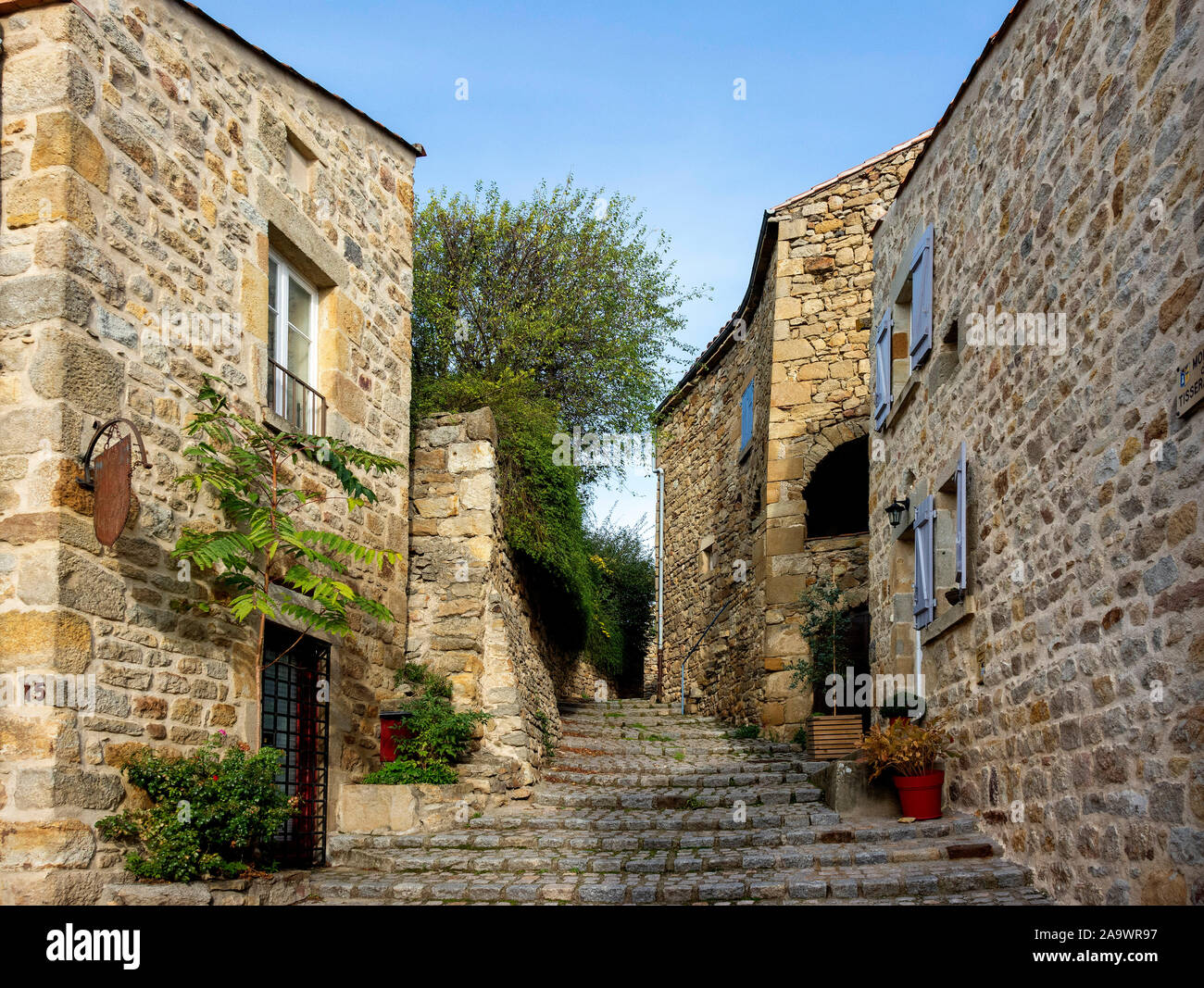 Montpeyroux village, labelled Les Plus Beaux Villages de France,  Limagne Plain, Département Puy de Dome, Auvergne Rhone Alpes, France Stock Photo