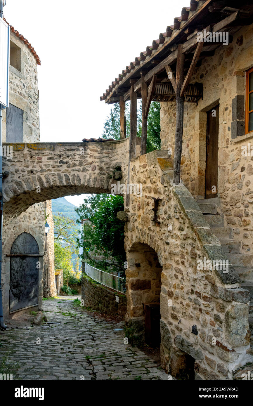 Montpeyroux village, labelled Les Plus Beaux Villages de France,  Limagne Plain, Département Puy de Dome, Auvergne Rhone Alpes, France Stock Photo
